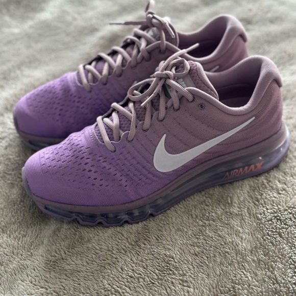 Nike Air Max - Picture 9 of 14